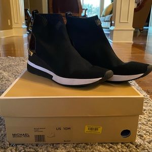 Women’s Michael Kors Skyler Booties